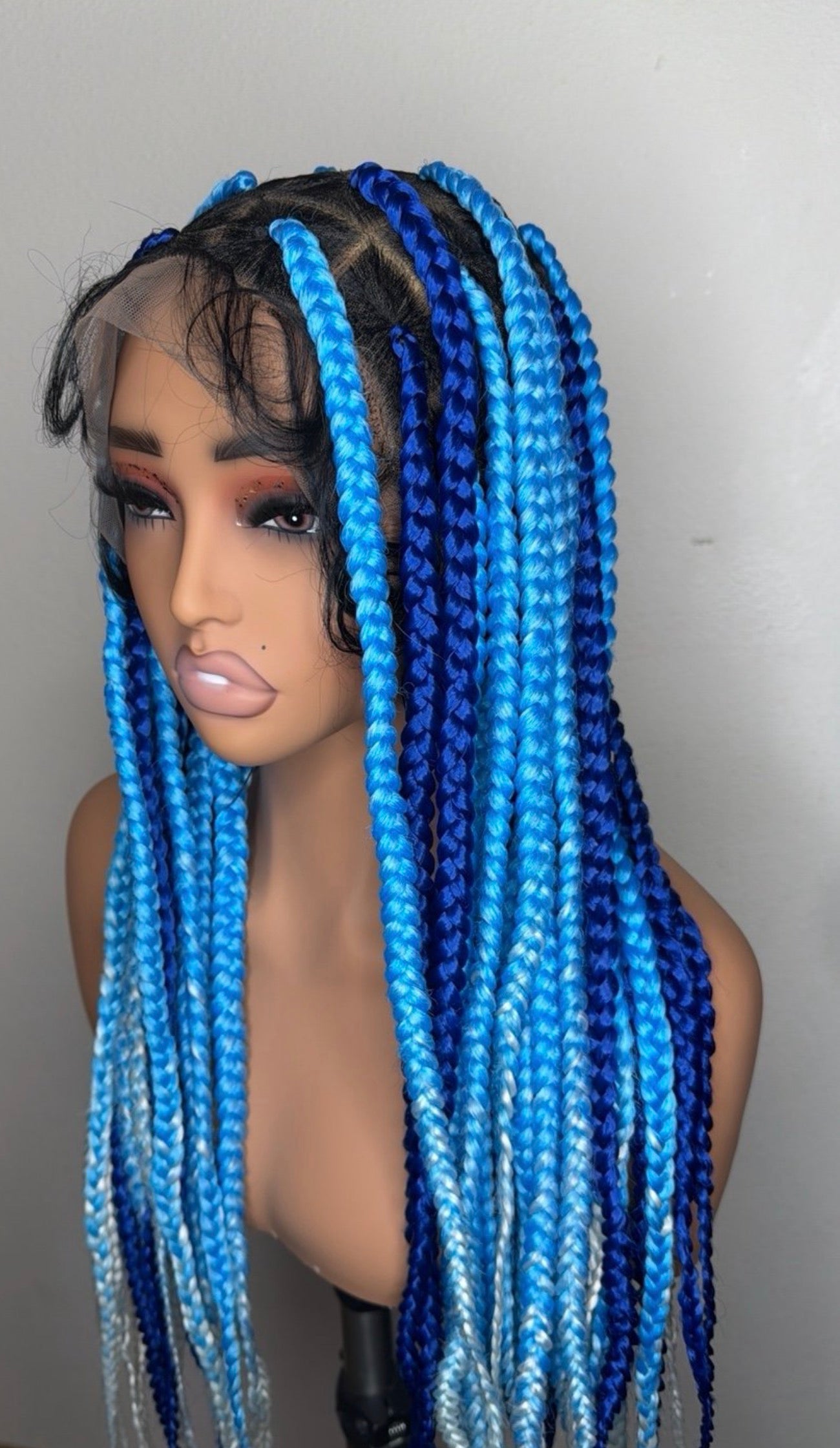 28” Knotless Braided Wig – Full Lace Glueless